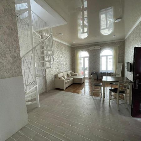 Центр Города Батуми Apartment Rustaveli 13 외부 사진
