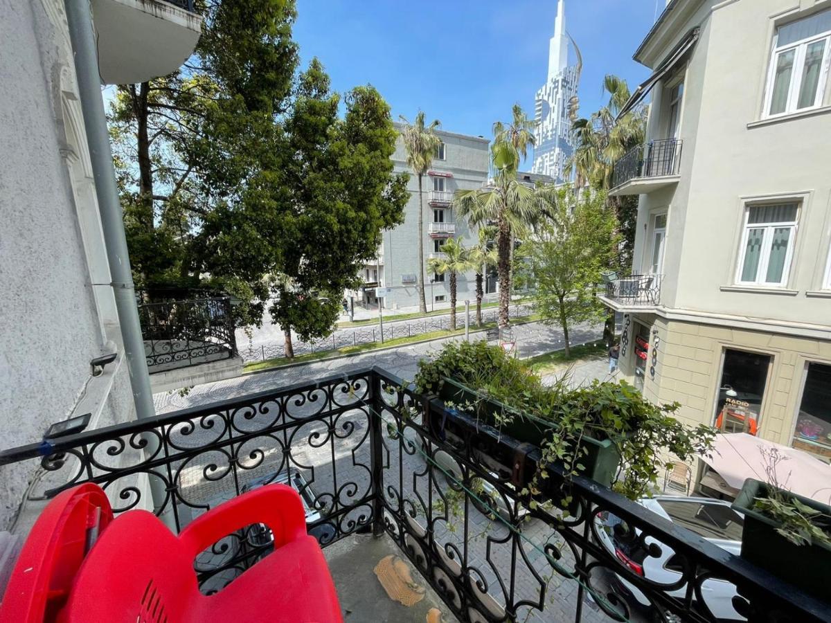Центр Города Батуми Apartment Rustaveli 13 외부 사진