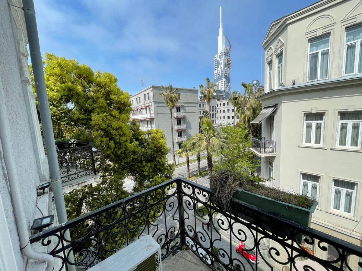 Центр Города Батуми Apartment Rustaveli 13 외부 사진